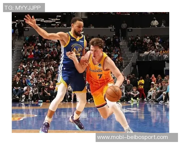 克尼佩尔半场表现出色砍下16分却因崴脚提前离场令人惋惜